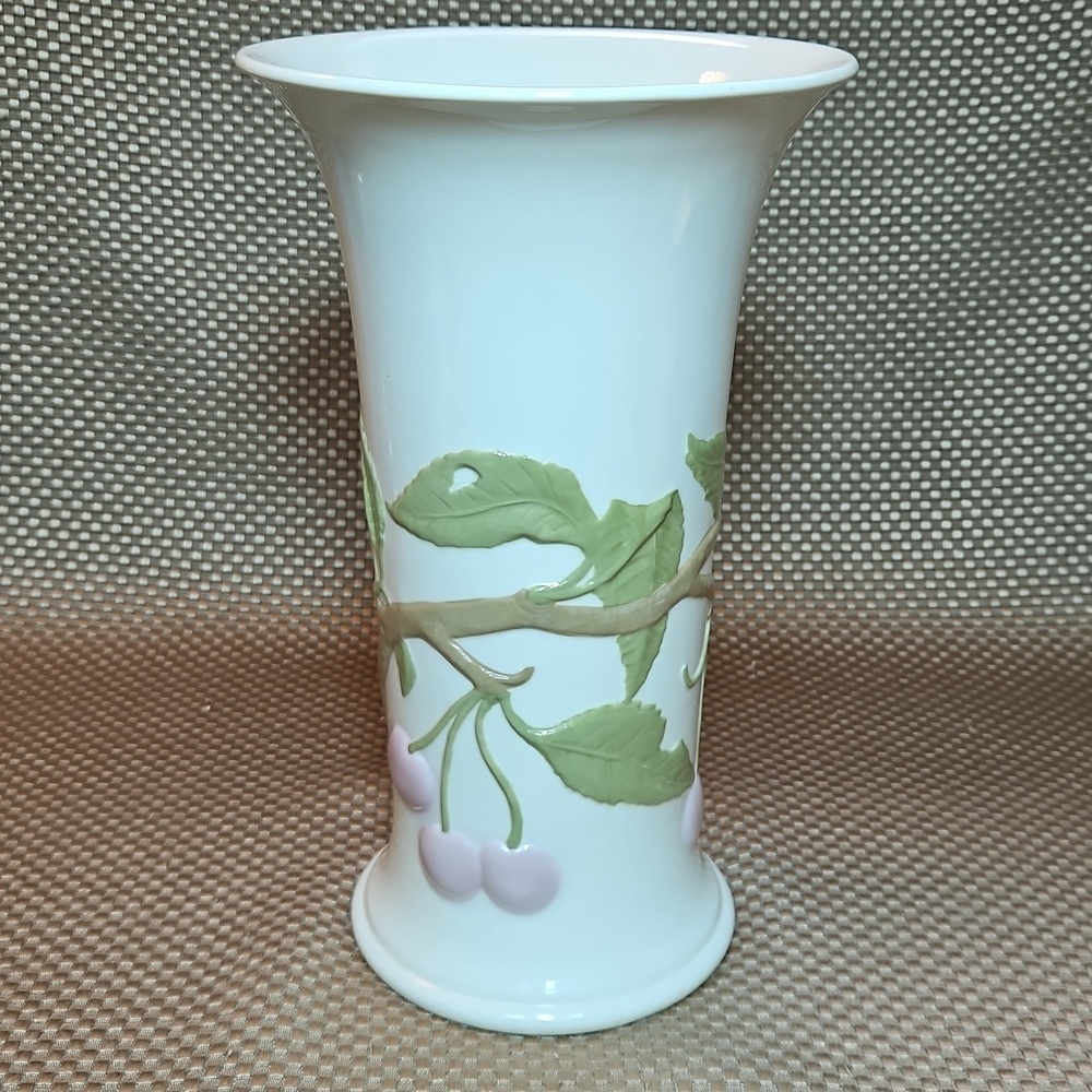 Goebel Vase Raised Cherry Made In W Germany Vintage Large Version - Picture 3 of 8